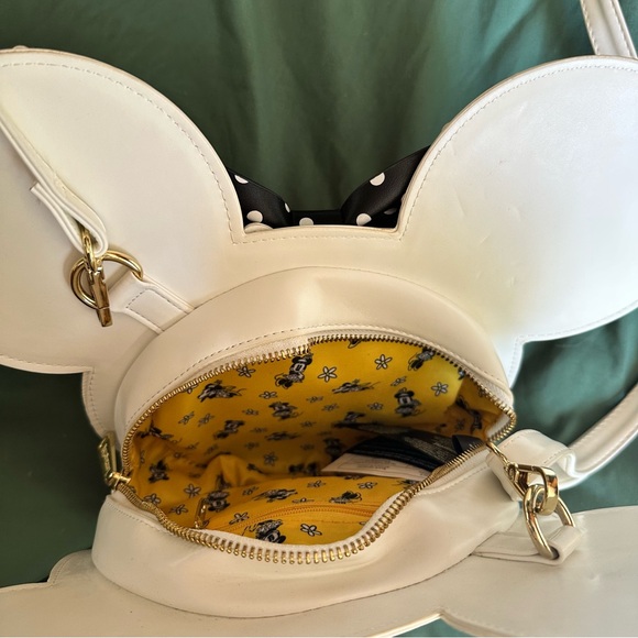 Loungefly Disney Minnie Mouse Daisy Crossbody - Picture 9 of 13
